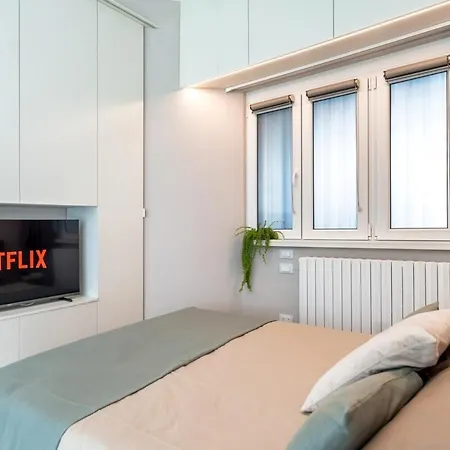 Apartment Duomo-corso Vercelli, New Luxury Loft In The Center